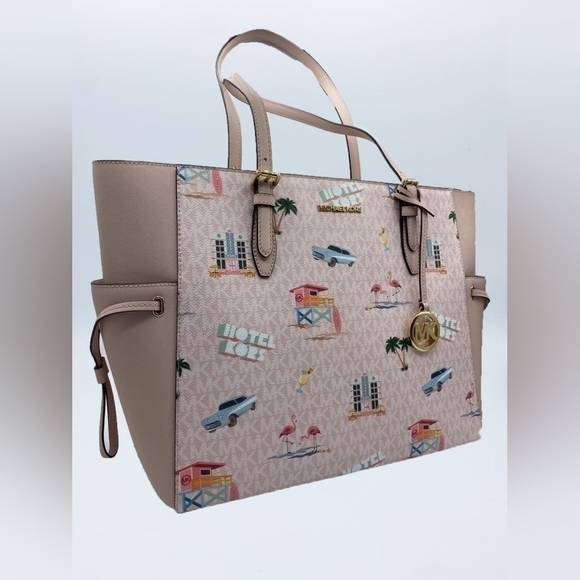 Michael Kors Gilly Large Drawstring Tote Handbag Light Powder Blush Large NWT - Picture 1 of 9